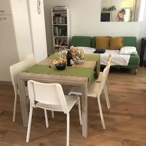 https://residenza-navigli.it-lombardy.com